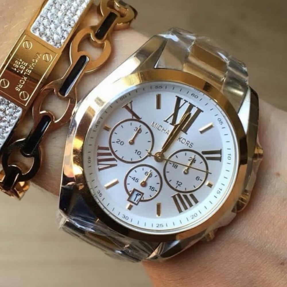 MICHAEL KORS • Bradshaw Bracelet Chronograph Watch - Picture 6 of 8